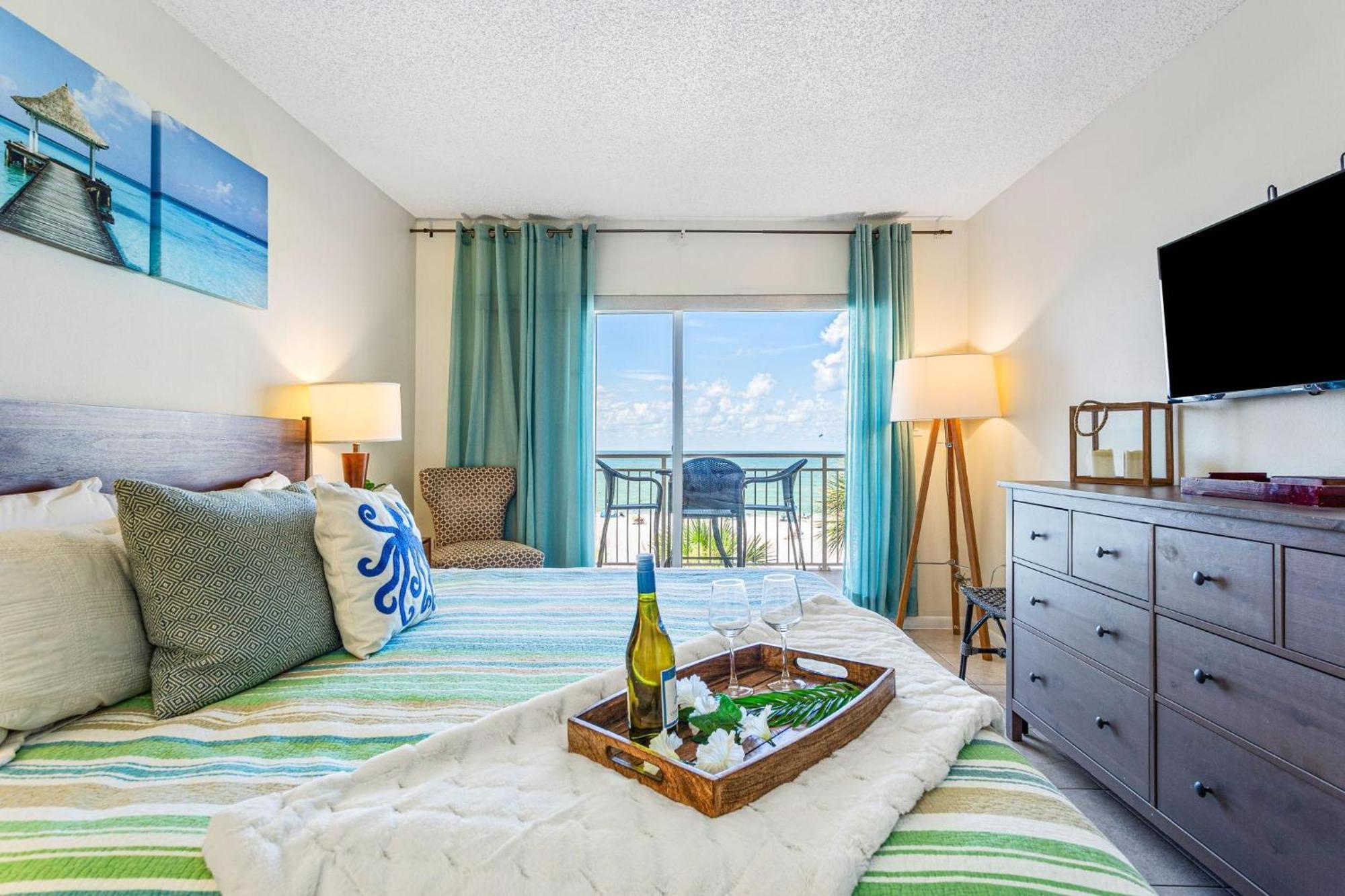 Beachfront Madeira Norte 세인트피트비치 외부 사진