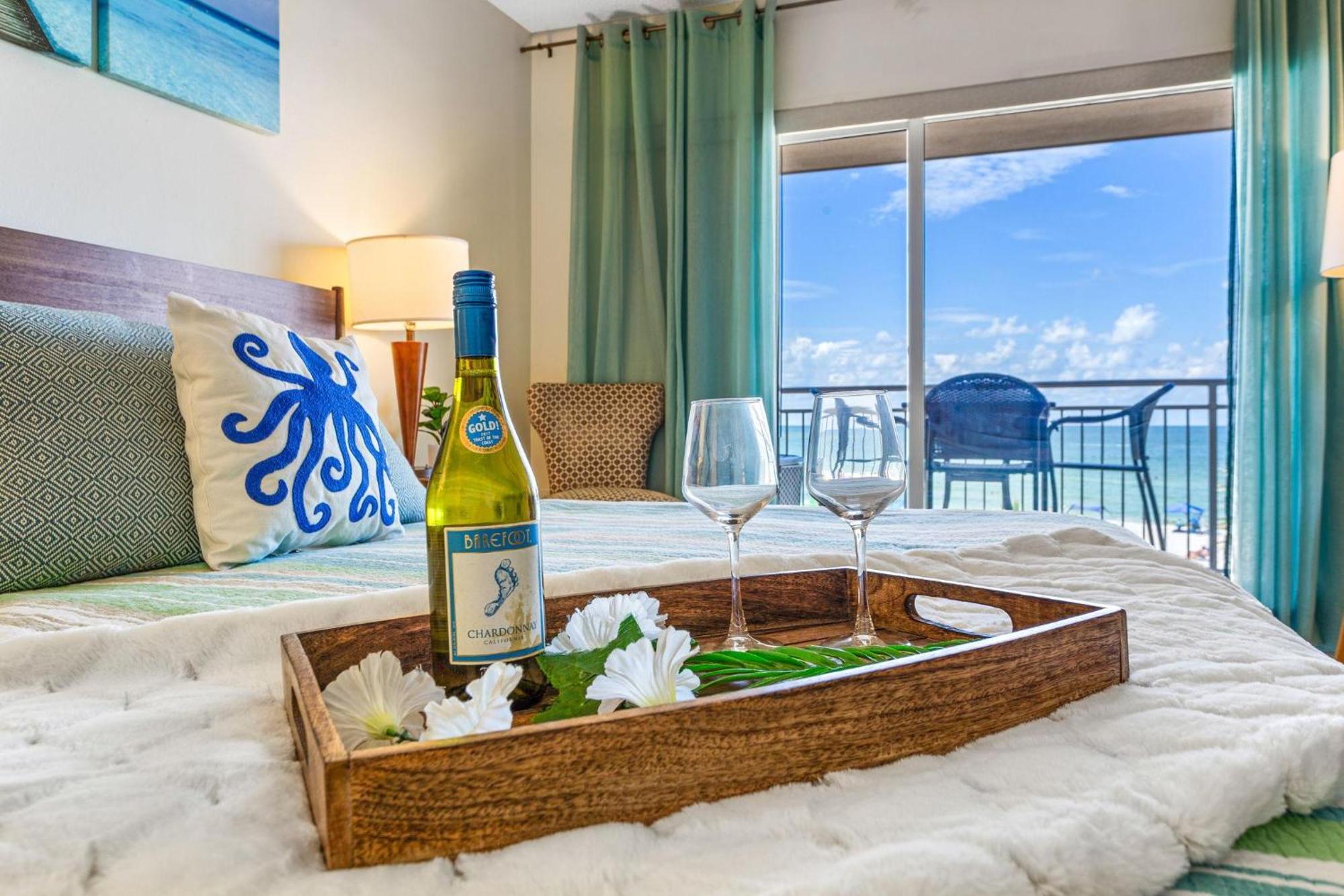 Beachfront Madeira Norte 세인트피트비치 외부 사진